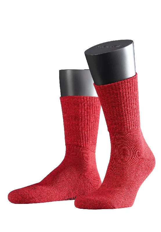 warm socks for winter hiking -Walkie Light Unisex Walkie Light Weekend Sock | Scarlet 16486-8280